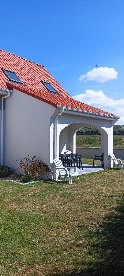 Le Repos Du Randonneur Villa อูแด็งก็อง ภายนอก รูปภาพ